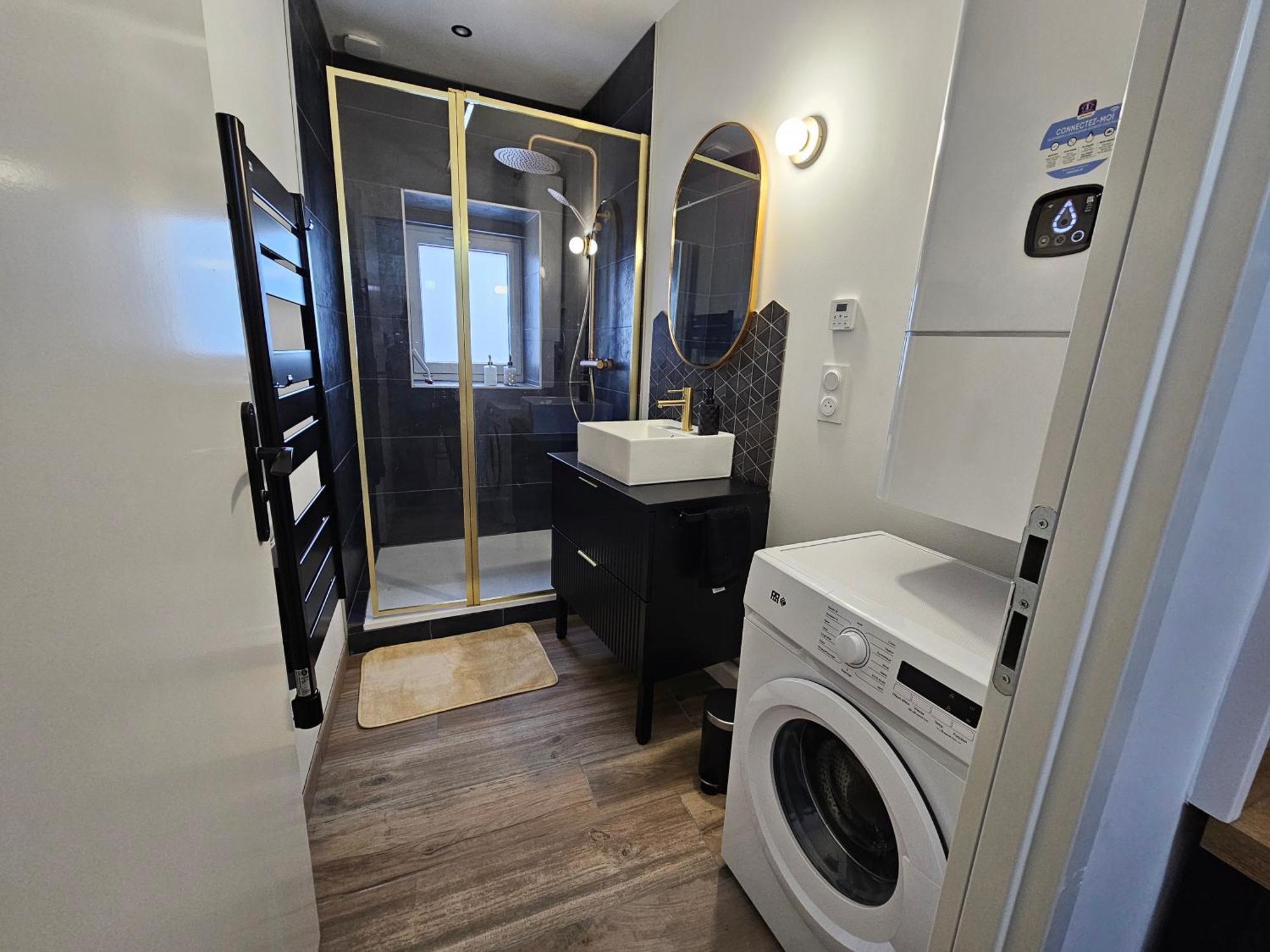 Suite Chic, Contemporaine Au Pied De La Cathedrale Vienne  Esterno foto